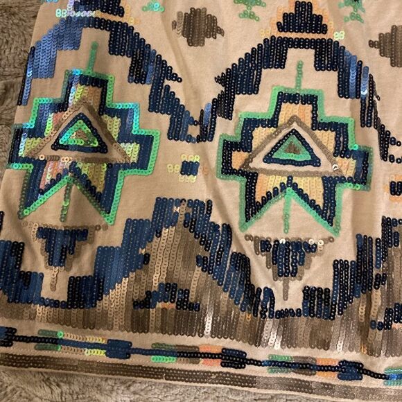 : : EXPRESS Sequin Tribal Print Mini Skirt : : - Picture 13 of 14